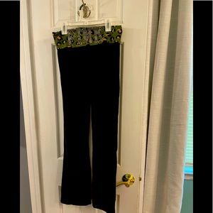 VS PINK camo yoga pants size small